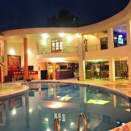 United 21 Emerald Goa Varca Exterior foto