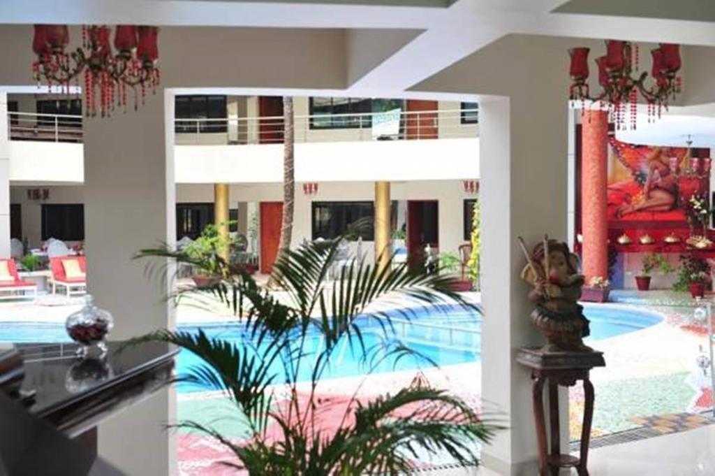 United 21 Emerald Goa Varca Exterior foto