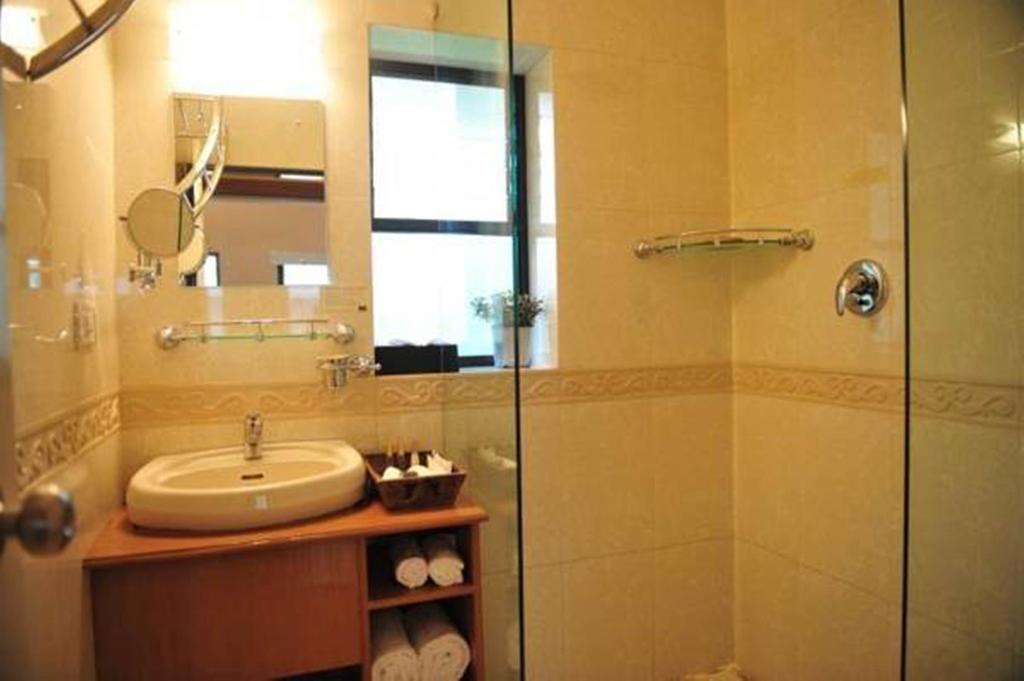 United 21 Emerald Goa Varca Exterior foto